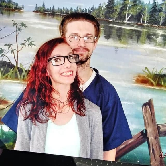 Meet your Posher, Amanda - Picture 2 of 16